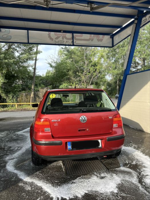 VOLKSWAGEN Golf 2000 — imagine 3