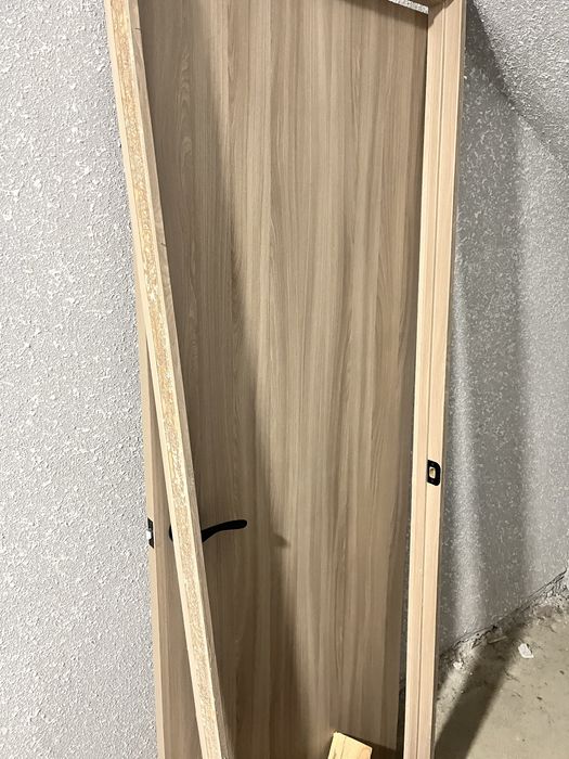 Межкомнатная дверь 70*200