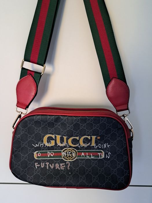 Страхотна чанта.