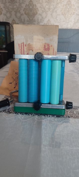 Lapsha chiqaradigan aparat sotiladi
Ishlaydigan, holati y