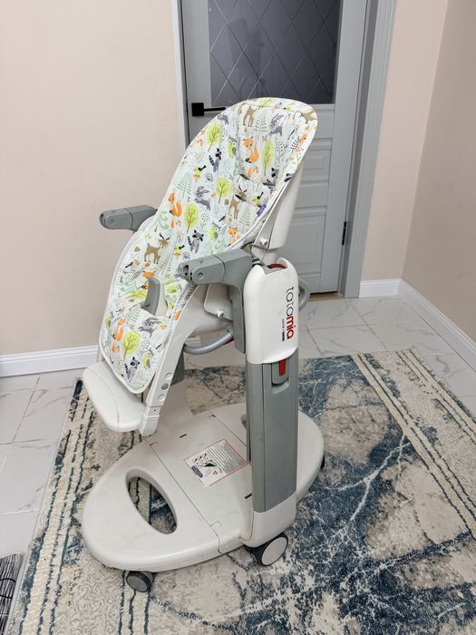 Стульчик-качалка 2в1 для кормления Peg Perego