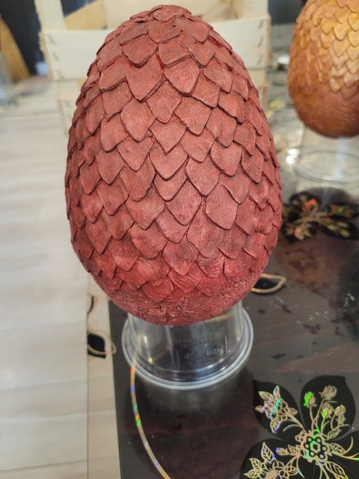 Яйцата на Денерис