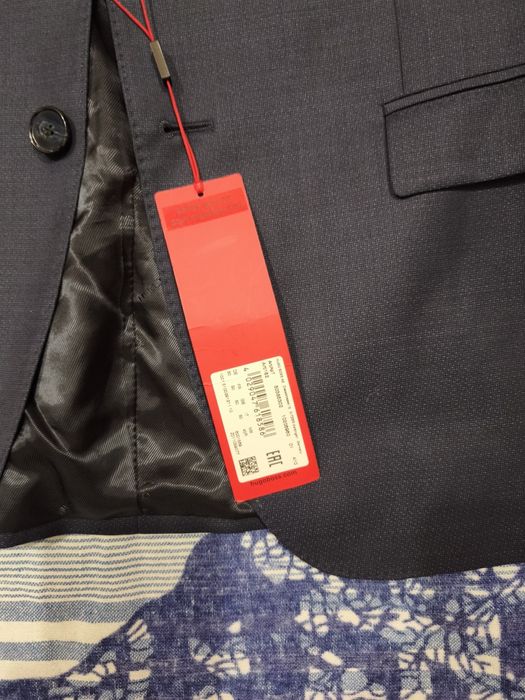 Sacou HUGO BOSS – Nou cu etichetă – 100% lână virgină