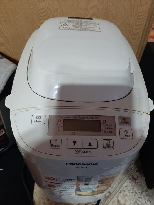 Продам хлебопечку.