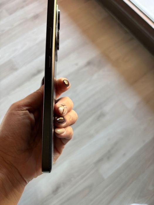 Продава перфектен Redmi Note 14