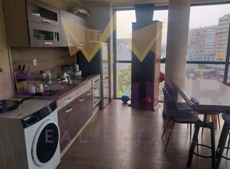 Дава се под наем Двустаен апартамент в Варна, Лятно кино Тракия - 65 кв.м за 600 € - Снимка #1