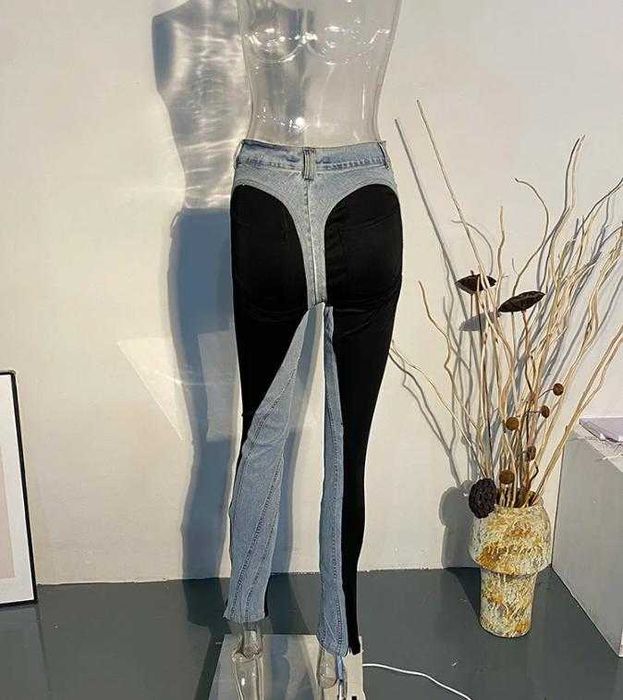 Модел на MUGLER Дънки с Висока Талия и Пачуърк Вталени Разтегаем Модел