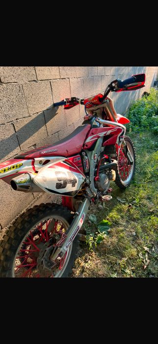 Se vinde crf450r din 2008