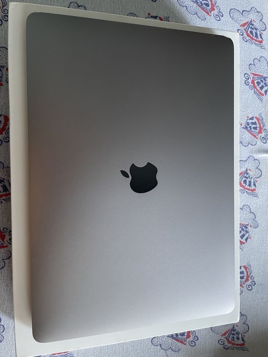 MacBook Pro M2 8/256