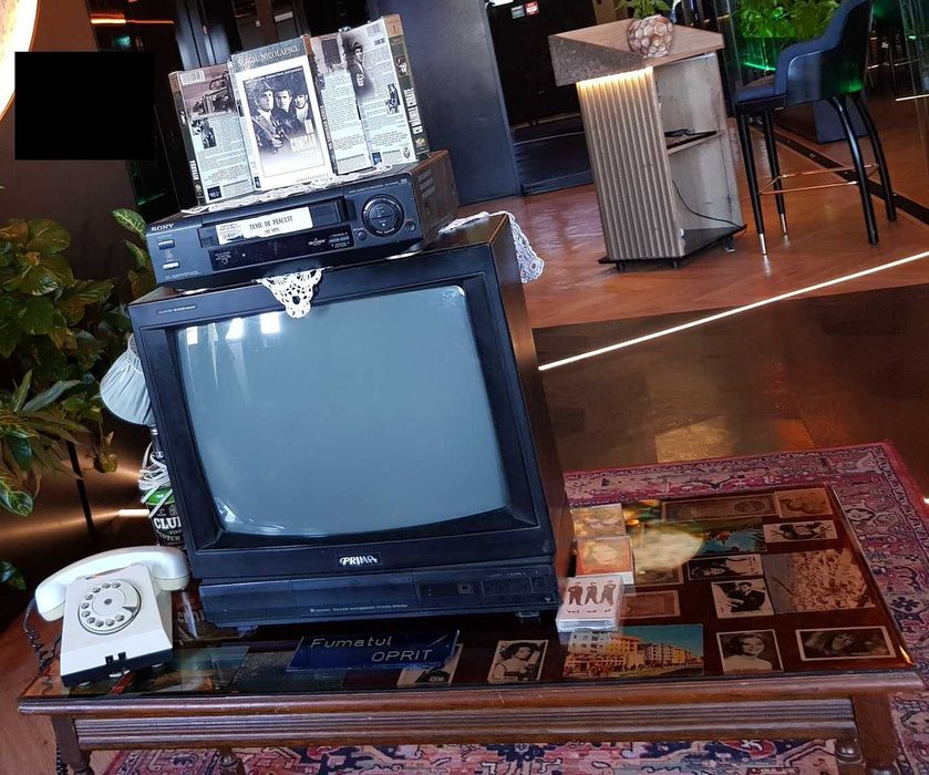 Eveniment RetroHost Retro-Tech Events Vintage Oldies TV Setup 80s 90s Video LAN Party Gaming Jocuri Z80 HC85 Hc90 Hc91+ HC2000 Nostalgic Gaming 1980s