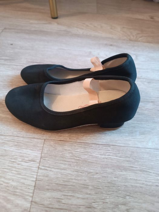 Туфли макасилар сатылады 1000тг