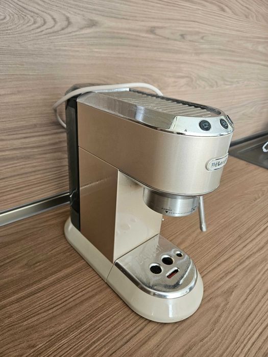 Кафемашина DeLonghi - EC885.BG Dedica, бежова