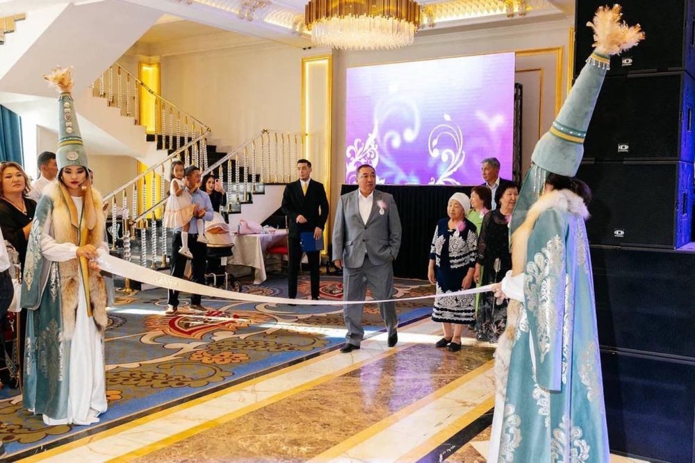 Тамада , шоу программа үйлену той , узату , юбелей .