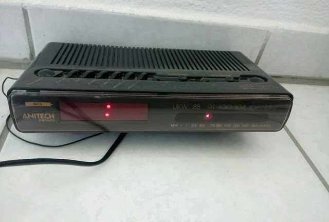 Radio cu ceas digital Anitech