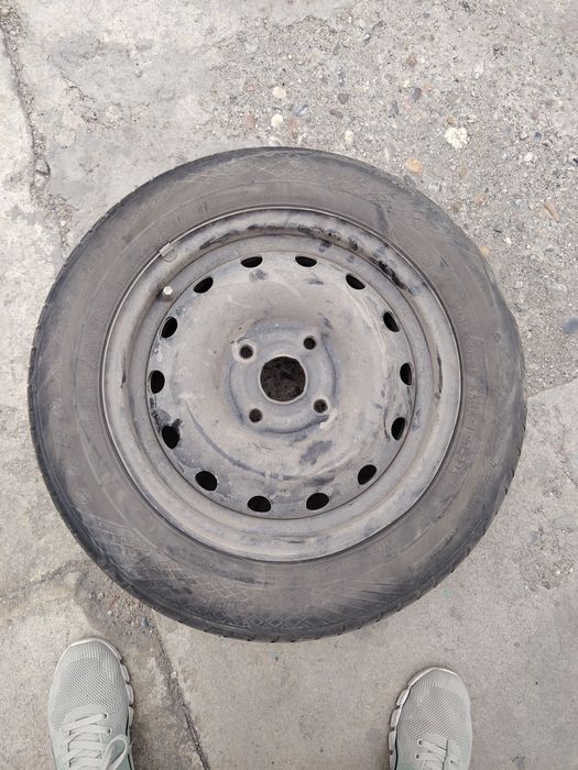 Продам летние шины с дисками на Део Джентра