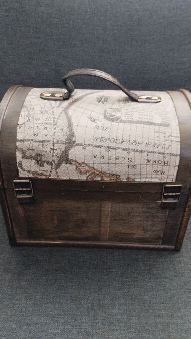 Сандъче за съхранение-дърво и кожа