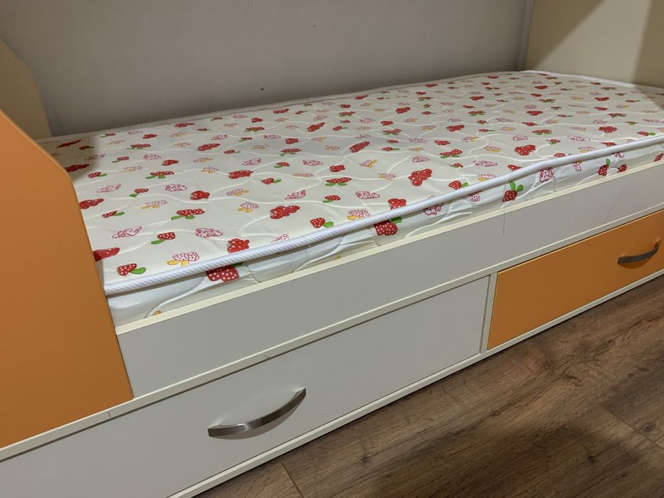 Двухяросная кровать срочно