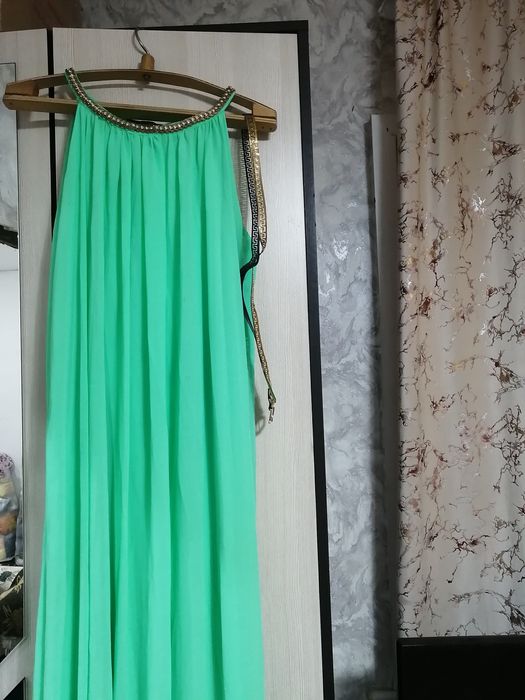 Продам платья!!!