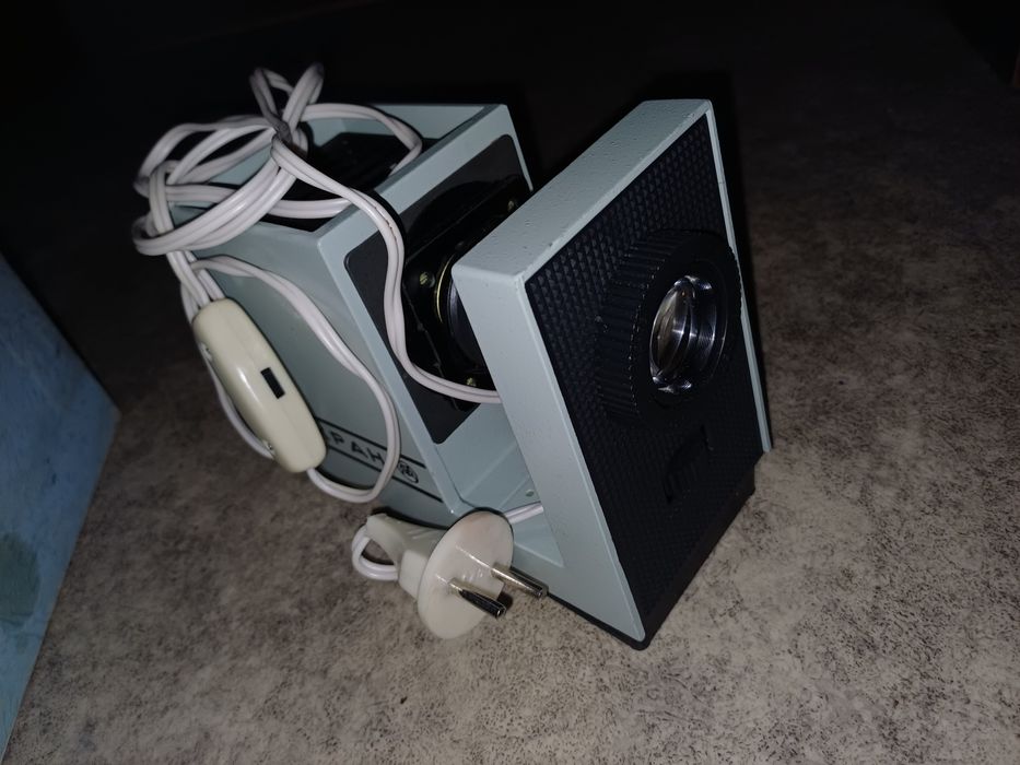 Диапроектор Экран