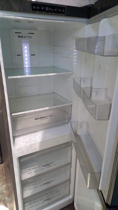 Продам холодильник