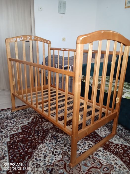 Детская кроватка