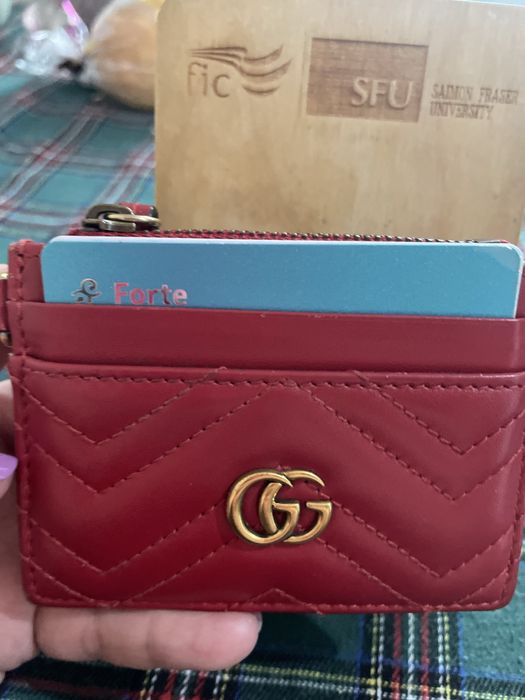 Продам card holder Gucci