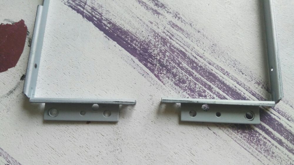 Брекети за лаптом MSI 17"