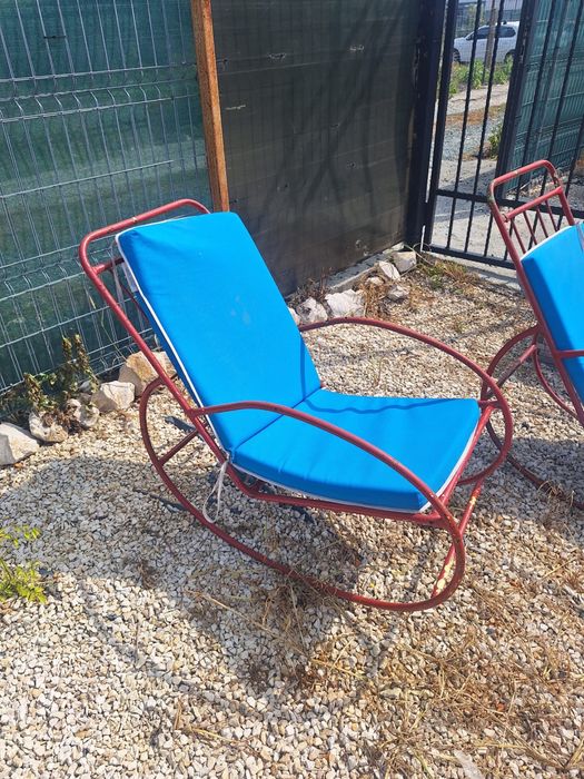 Sezlong metalic balansoar cu saltea