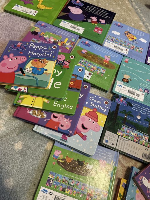 19 броя Английски книжки Peppa Pig