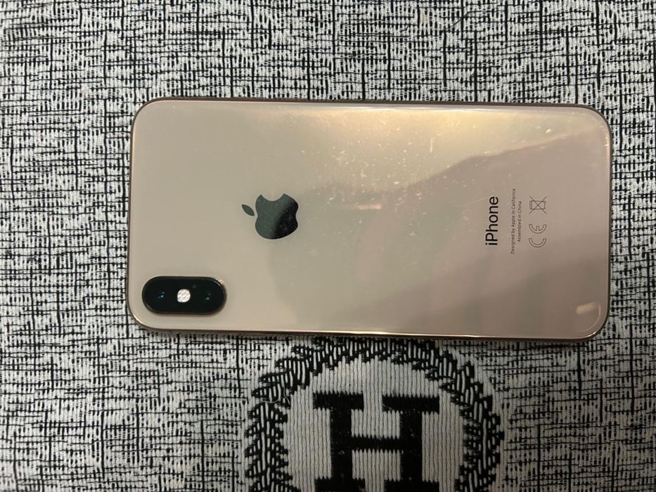 Продам Iphone Xs 64гб