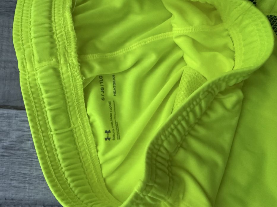 Къси гащи under armour за тинейджъри