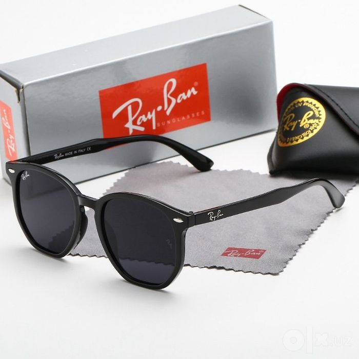 Солнцезащитные очки RayBan