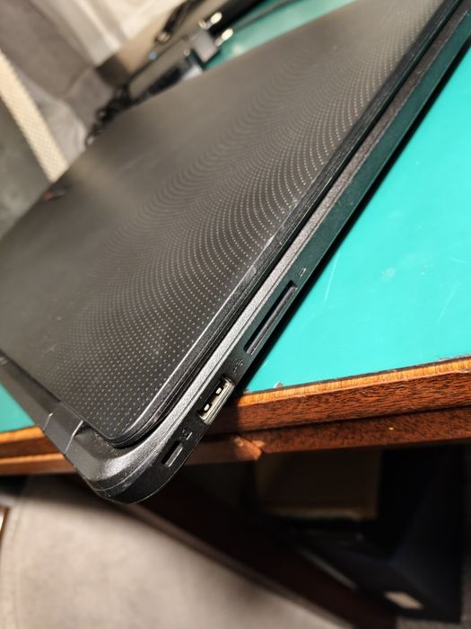 Офисный ноутбук Packard bell