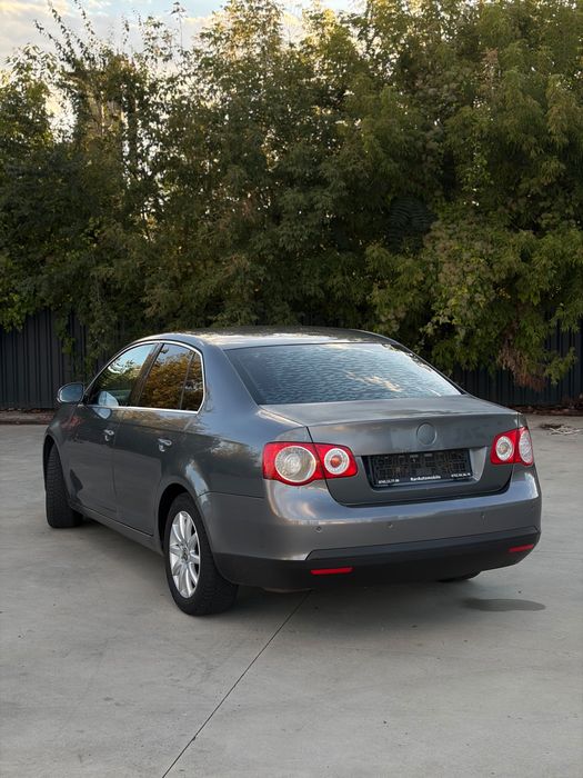 VOLKSWAGEN Jetta 2006 — imagine 4