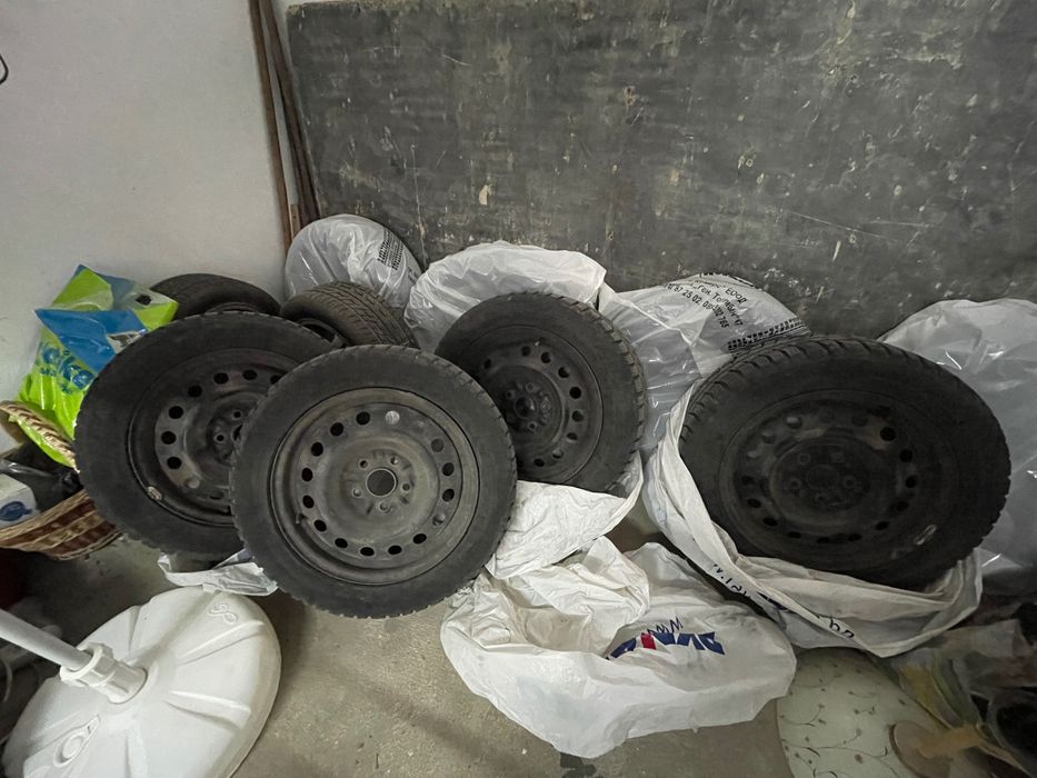 Комплект гуми с джанти 205/55/R16 5x114.3