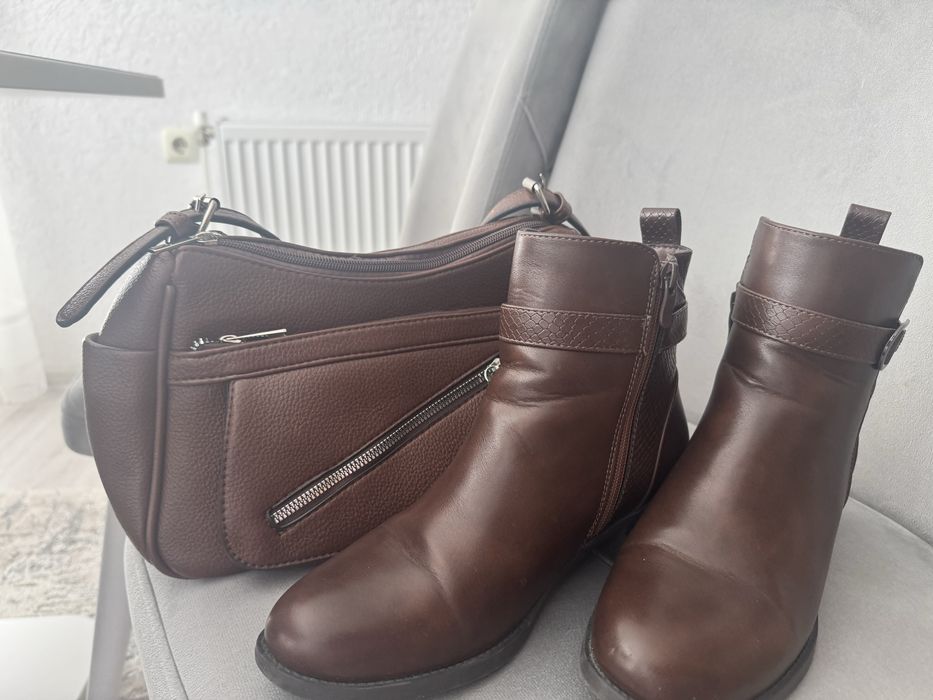 Дамски боти в тъмно кафяви + подарък чанта.Ботите са 38 номер удобни