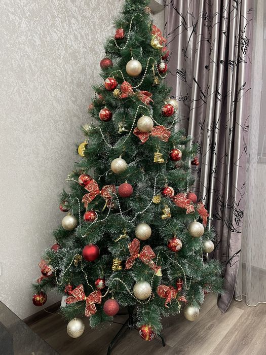 Продам Новогоднюю елку