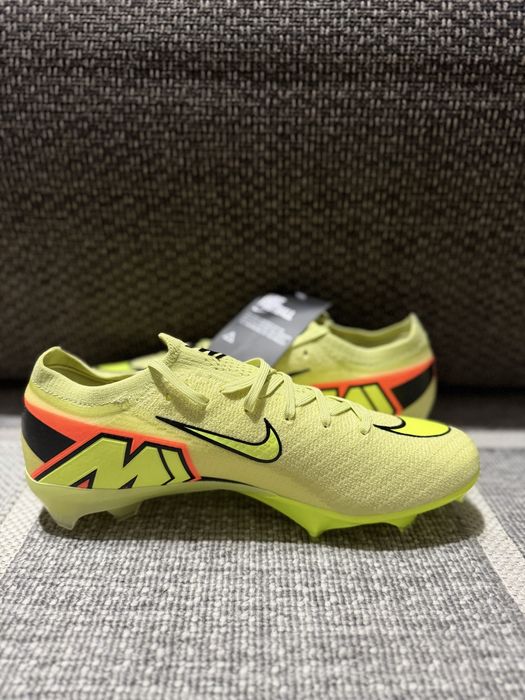 Ghete fotbal Nike Mercurial marimea 42