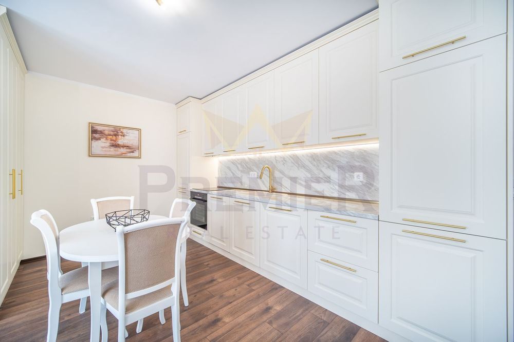 Продава се Двустаен апартамент в к.к. Св.Св. Константин и Елена - 81 кв.м за 2963 €/кв.м - Снимка #2