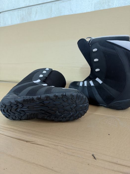 Boots snowboard 44-45