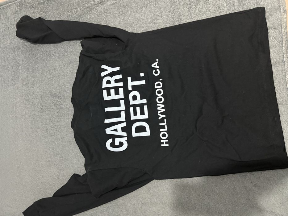 Bluza gallery dept