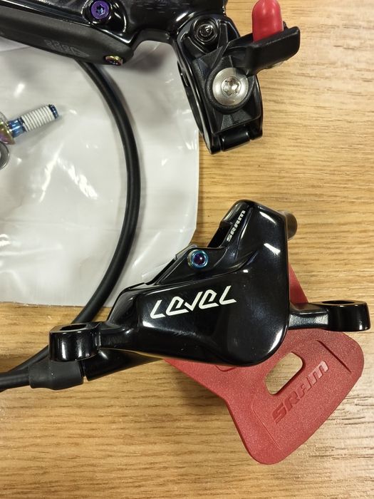 Нови  Комплект карбонови SRAM Level Ultimate Disc Brake