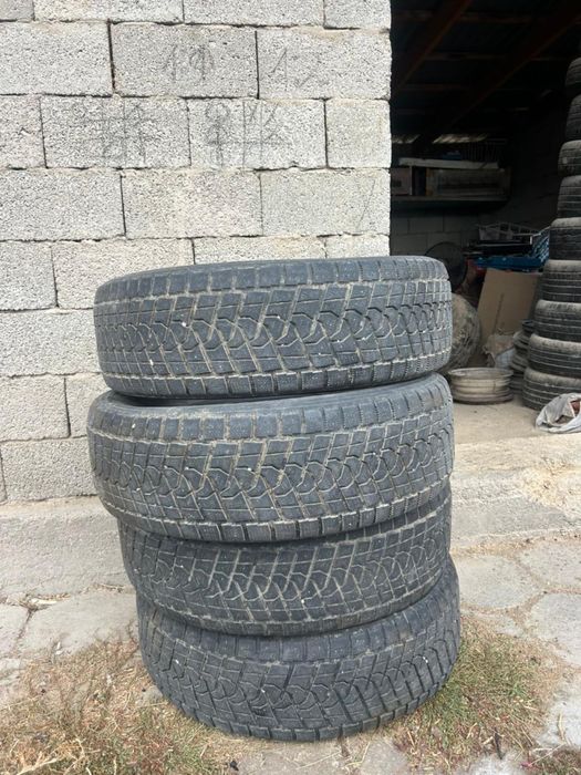 Шины продаются  размер 245/70/16