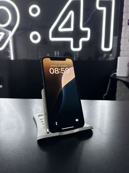 Iphone 12 pro 256gb 77% akb