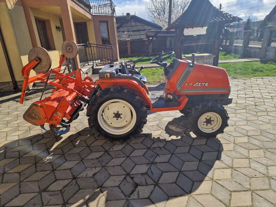 Tractor Kubota cu freză