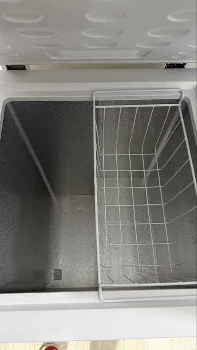 Морозильник Indesiit