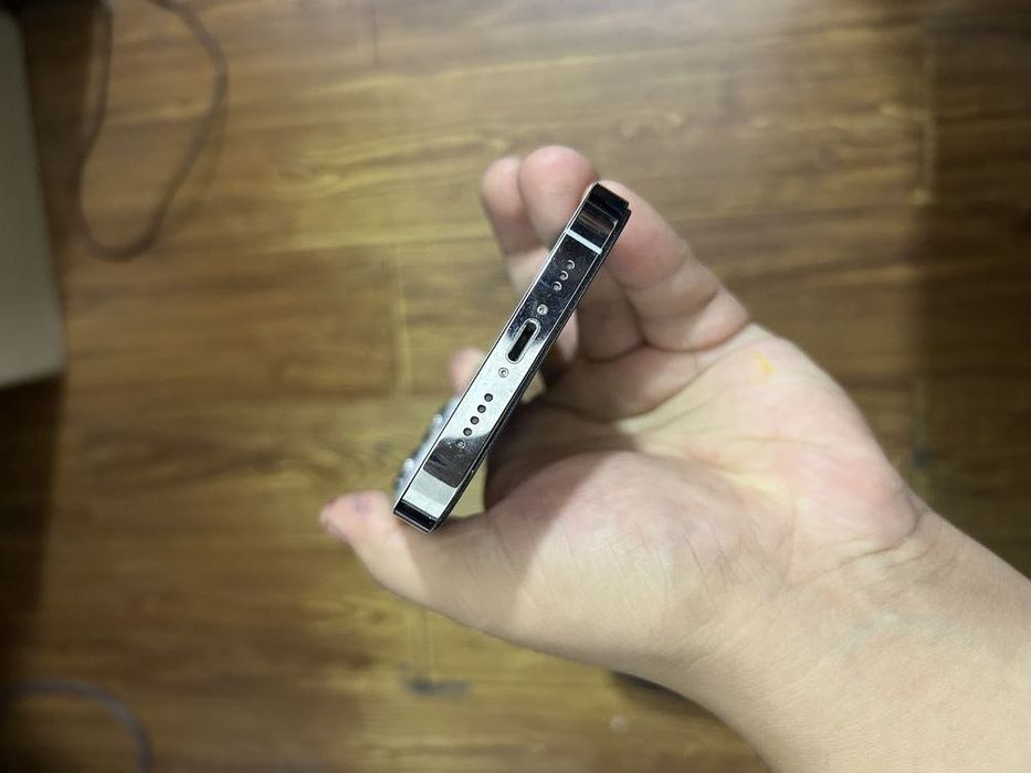 Iphone 13 pro.   Srochna sotiladi