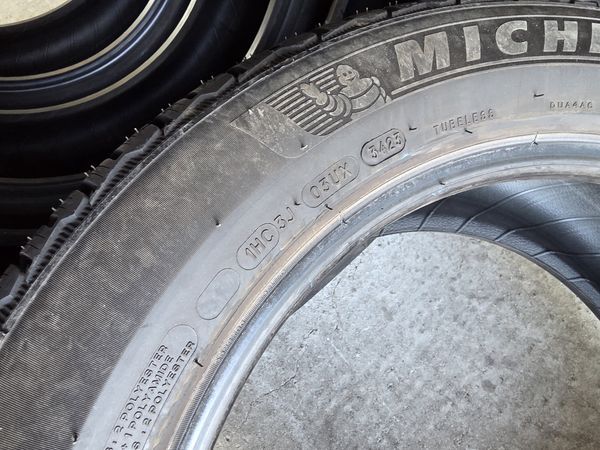 235/55/18 MICHELIN 4бр