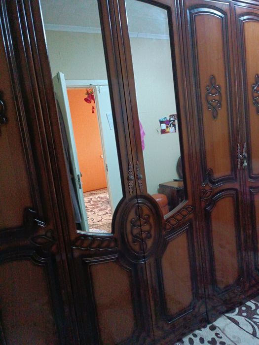 Спальный гарнитур