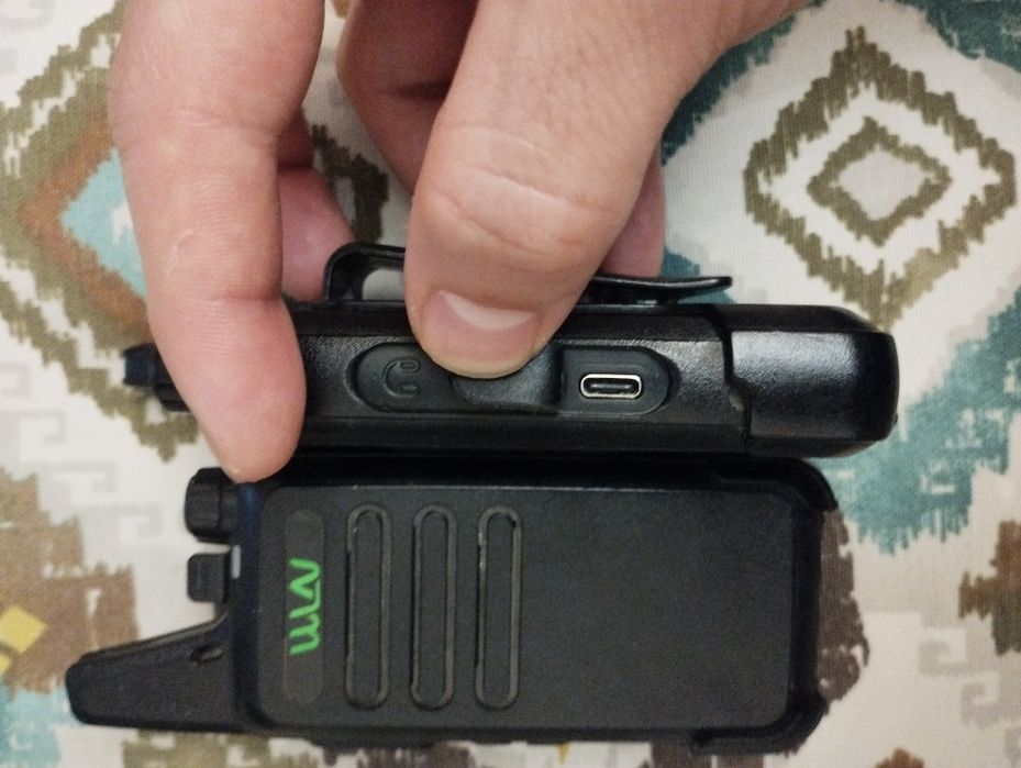 Продам 2 рации Wln